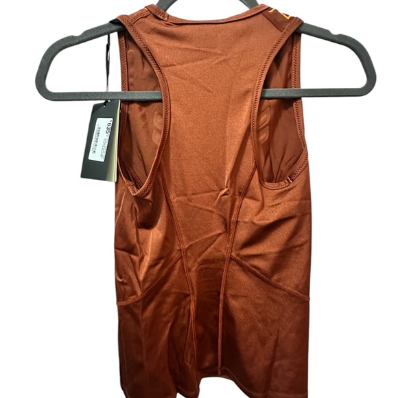 FENDI Graphic Logo Tank - Picture 5 of 8